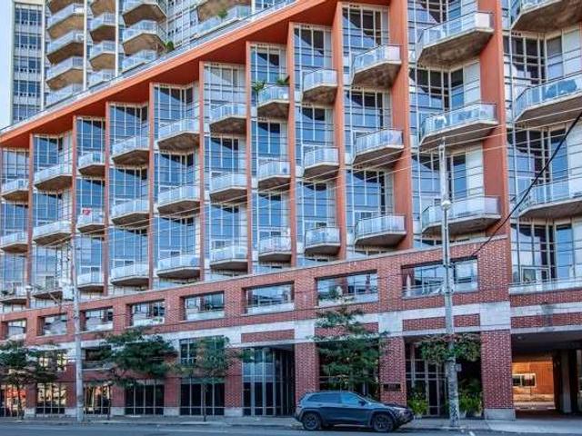 218 - 255 Richmond St E