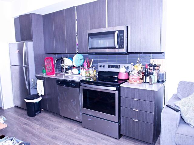 601 - 3237 Bayview Ave