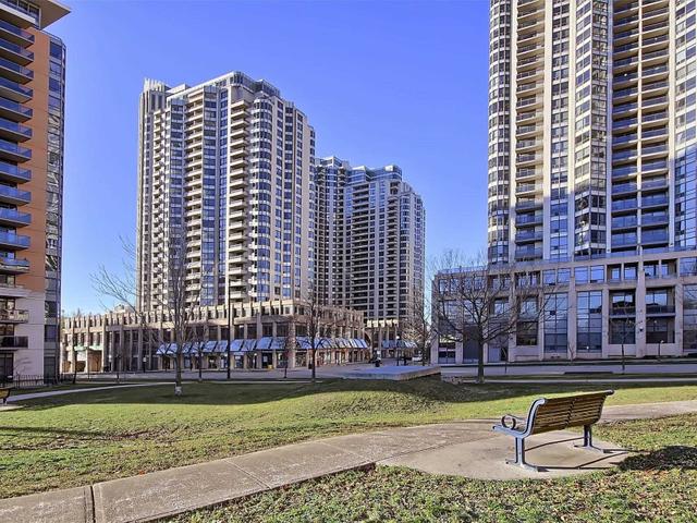 610 - 5 Northtown Way