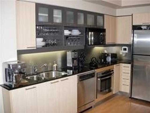 1119 - 36 Blue Jays Way