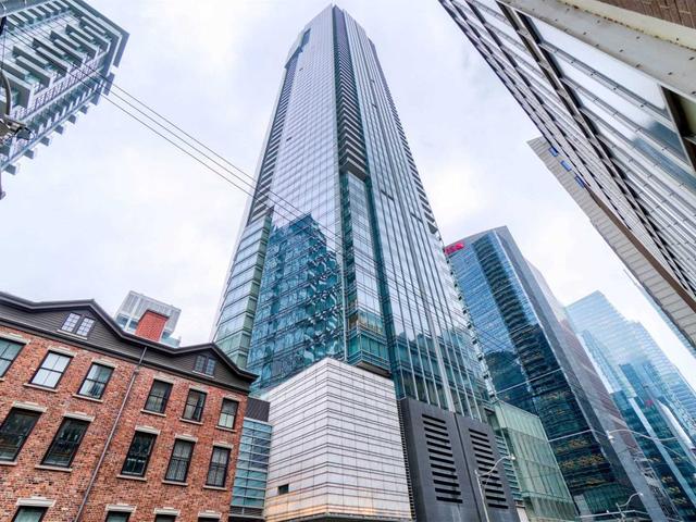 4302 - 180 University Ave