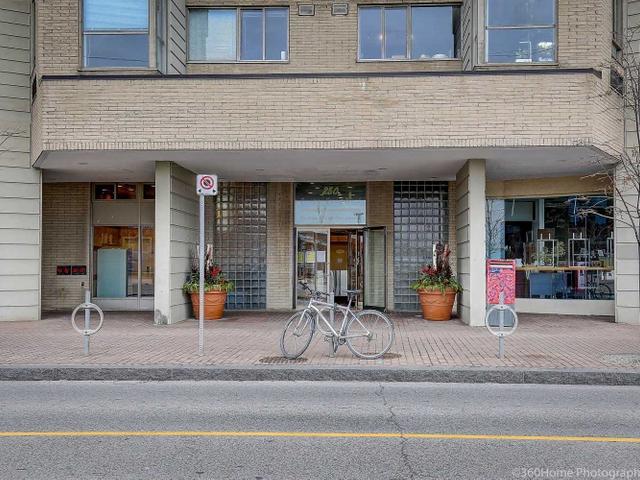 407 - 250 Queens Quay W