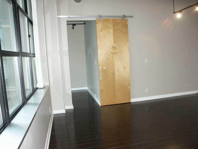 412 - 188 Eglinton Ave E