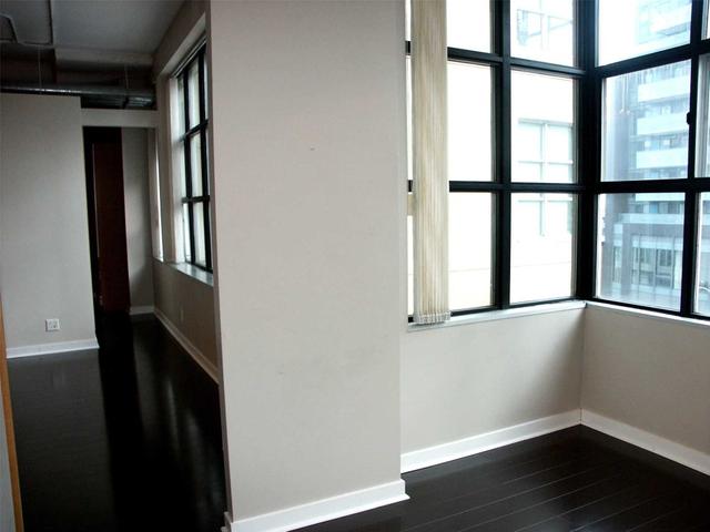 412 - 188 Eglinton Ave E