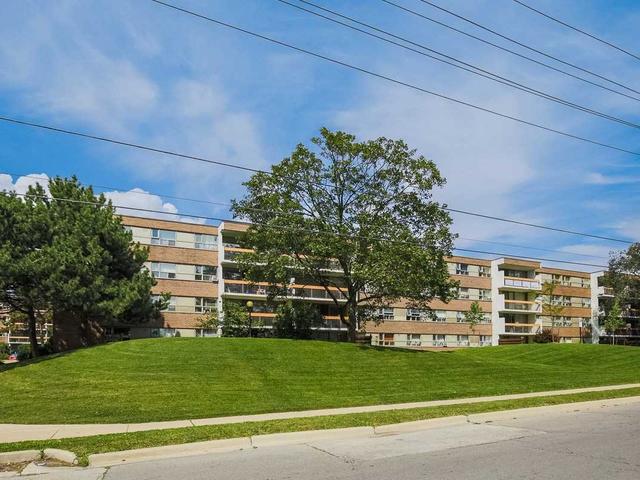 403 - 30 Sunrise Ave