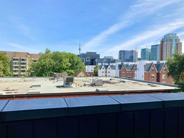 305 - 41 Dovercourt Rd