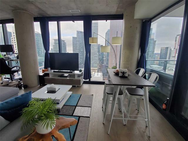 2301 - 224 King Street West St