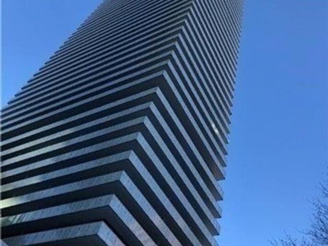 412 - 50 Charles St E