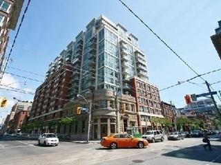 1221 - 230 King St E
