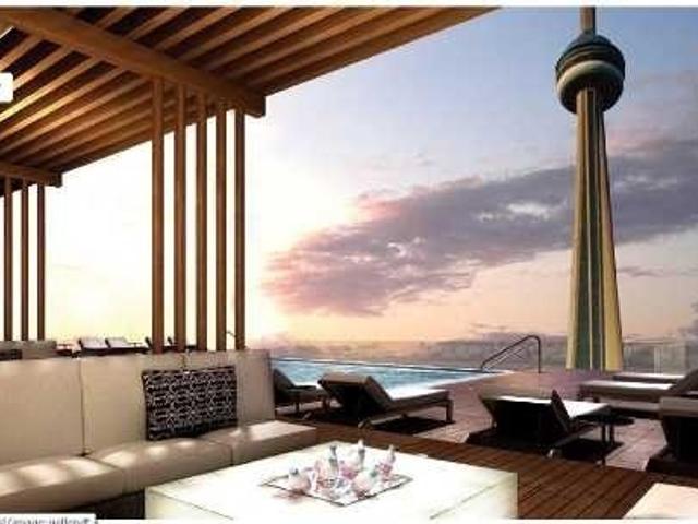 1813 - 300 Front St W