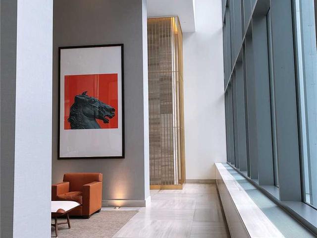 5004 - 50 Charles St E