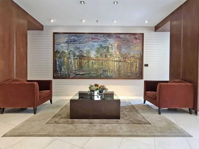 2704 - 300 Bloor St E