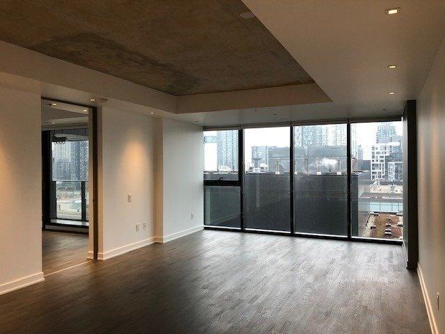 1301 - 629 King St W