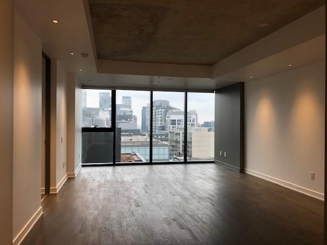 1301 - 629 King St W