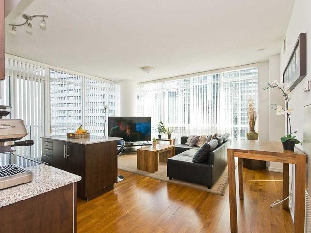 3307 - 55 Bremner Blvd