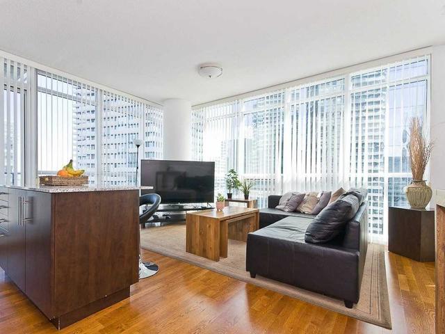 3307 - 55 Bremner Blvd