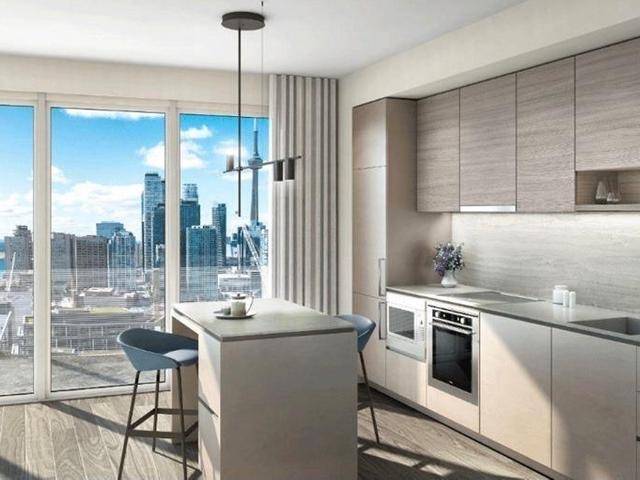 3510 - 215 Lake Shore Blvd E