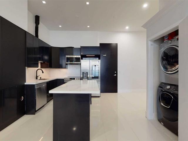 127 - 637 Lake Shore Blvd W