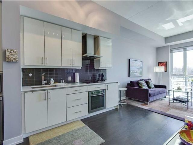 407 - 75 The Donway W