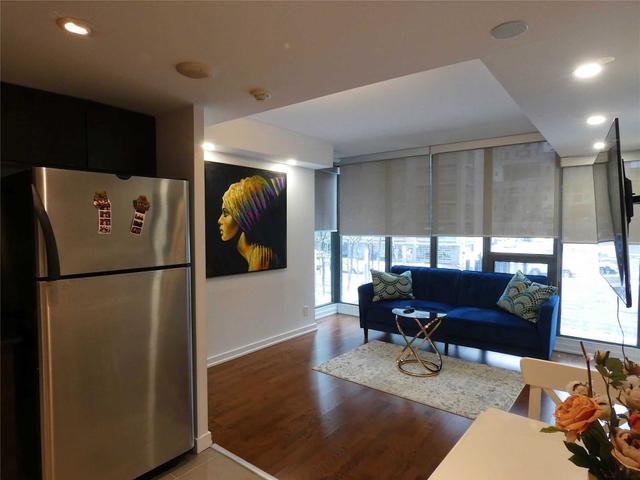 204 - 33 Lombard St