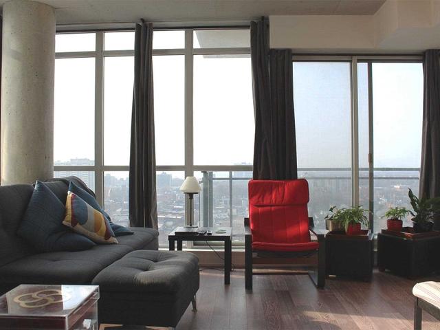 1710 - 20 Minowan Miikan Lane