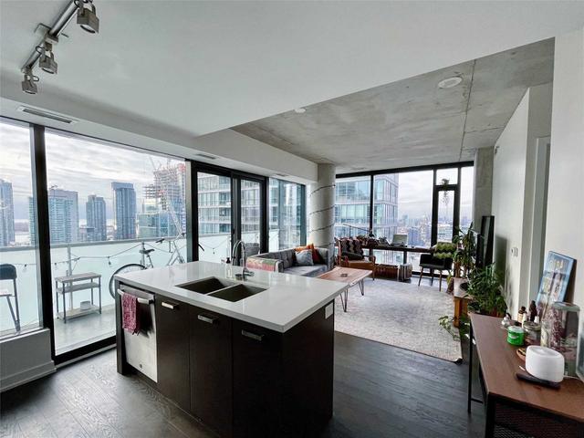 2402 - 11 Charlotte St