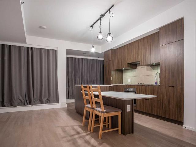 1104 - 5 St Joseph St