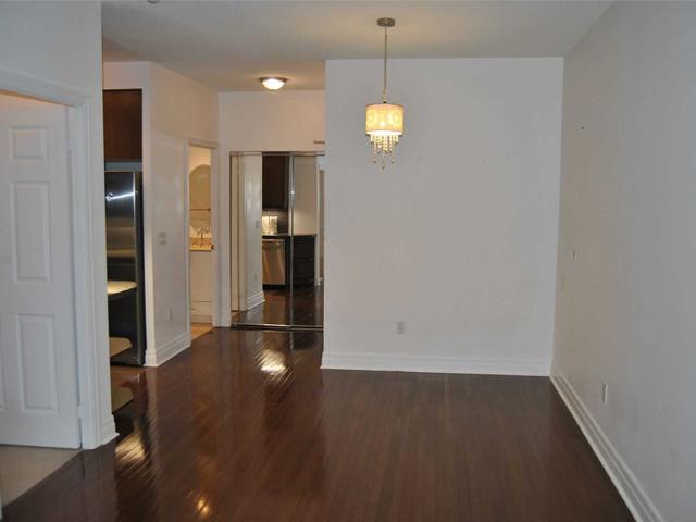 1507 - 35 Balmuto St