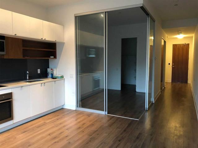 626 - 111 St Clair Ave W Rd