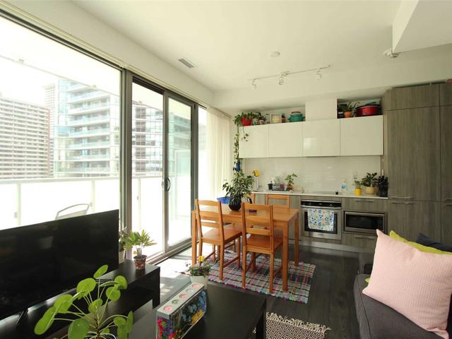 903 - 50 Charles St E