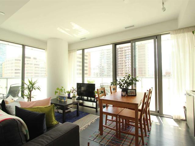 903 - 50 Charles St E