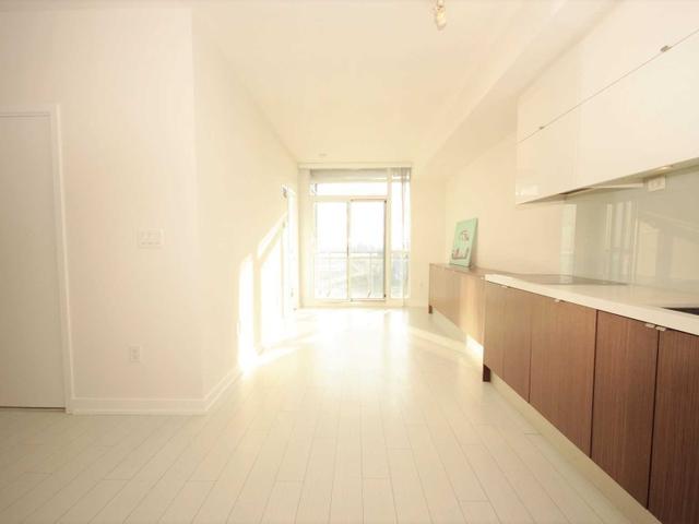 4011 - 21 Iceboat Terr