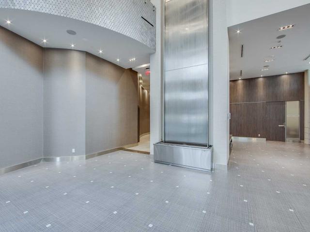 2209 - 500 Sherbourne St