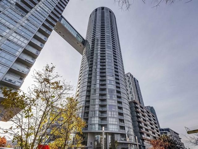 2007 - 21 Iceboat Terr