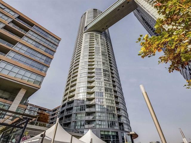 2007 - 21 Iceboat Terr