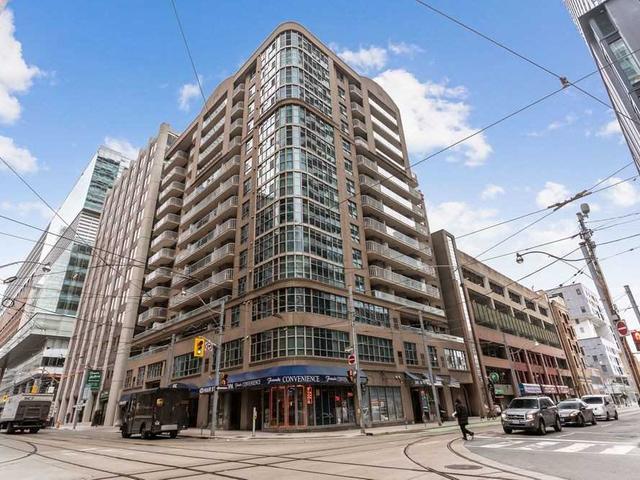 702 - 105 Victoria St