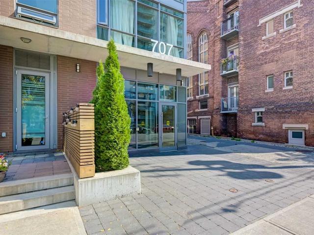 206 - 707 Dovercourt Rd