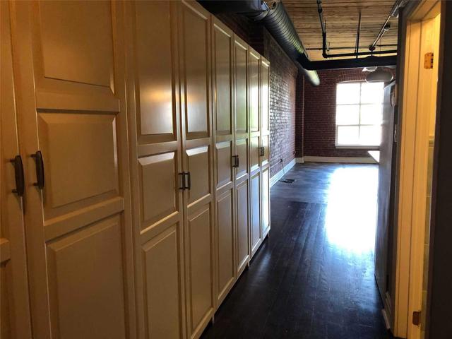 405 - 426 Queen St E