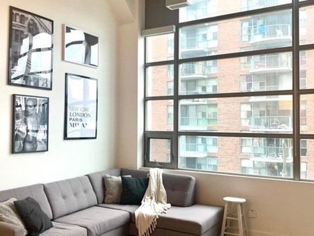 323 - 637 Lake Shore Blvd E