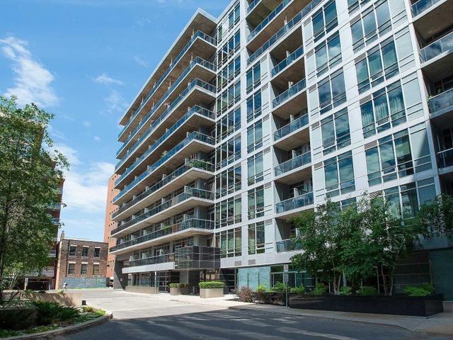 1011 - 399 Adelaide St W