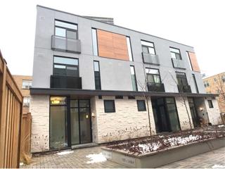 123A Roselawn Ave