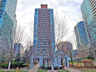 813 - 50 Lynn Williams St