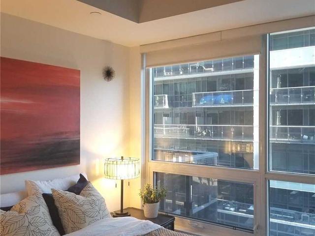 544 - 1030 King St W