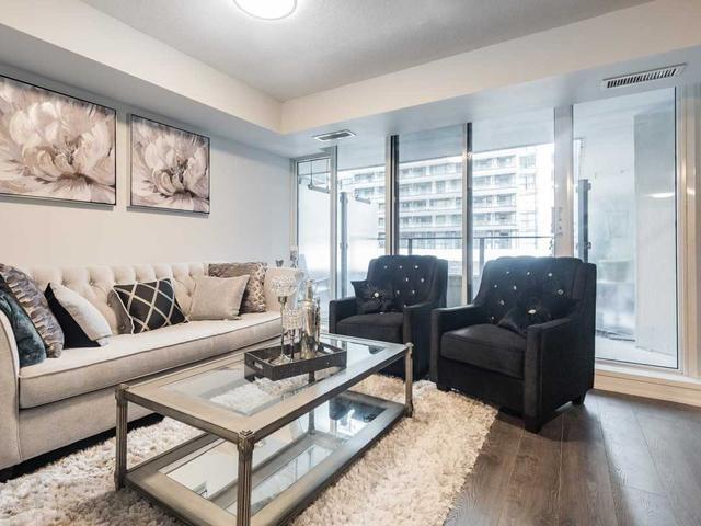 338 - 111 Elizabeth St