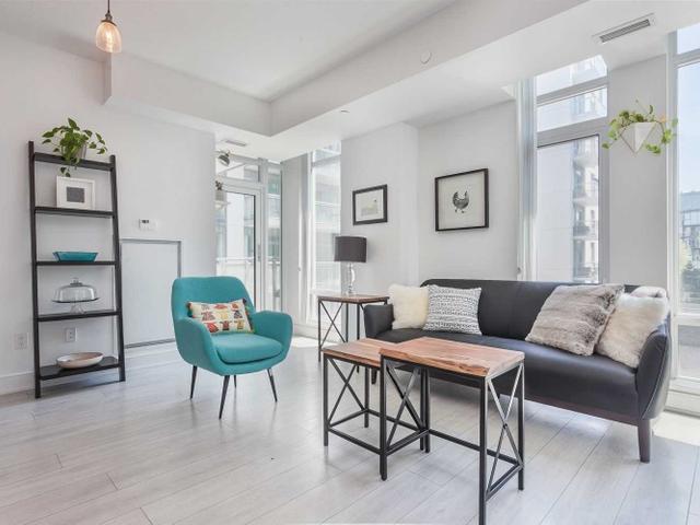 1503 - 525 Adelaide St W