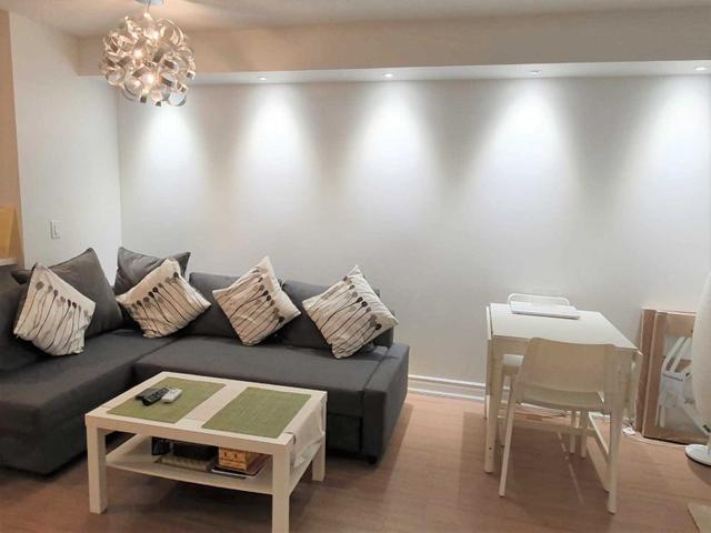 2012 - 4968 Yonge St