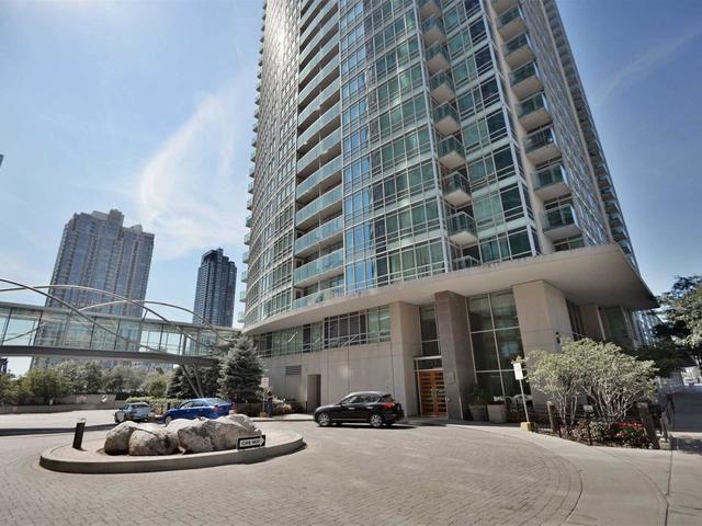 2008 - 397 Front St W