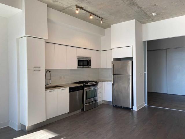 414 - 399 Adelaide St W