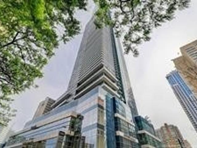 1710 - 386 Yonge St