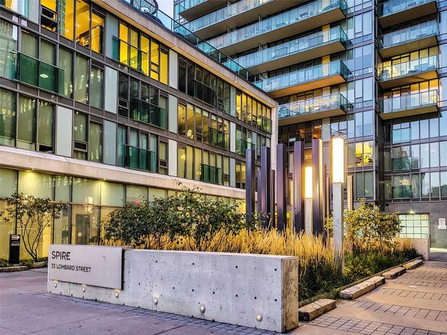 2607 - 33 Lombard St